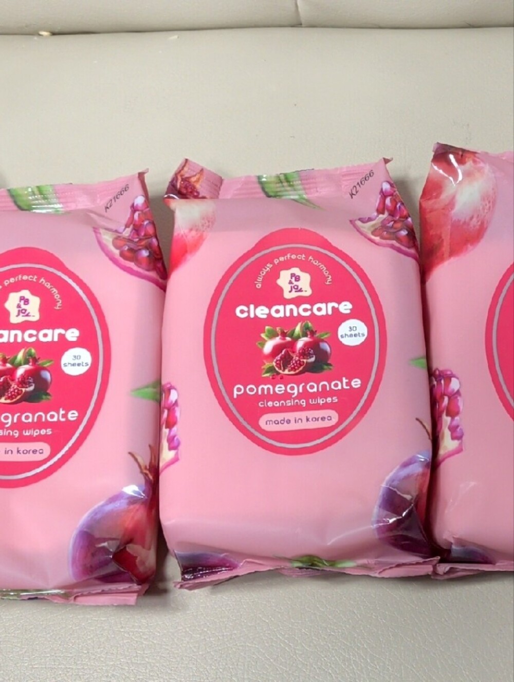 3 Pack Pomegranate Cleansing Wipes Made In Korea - Pink